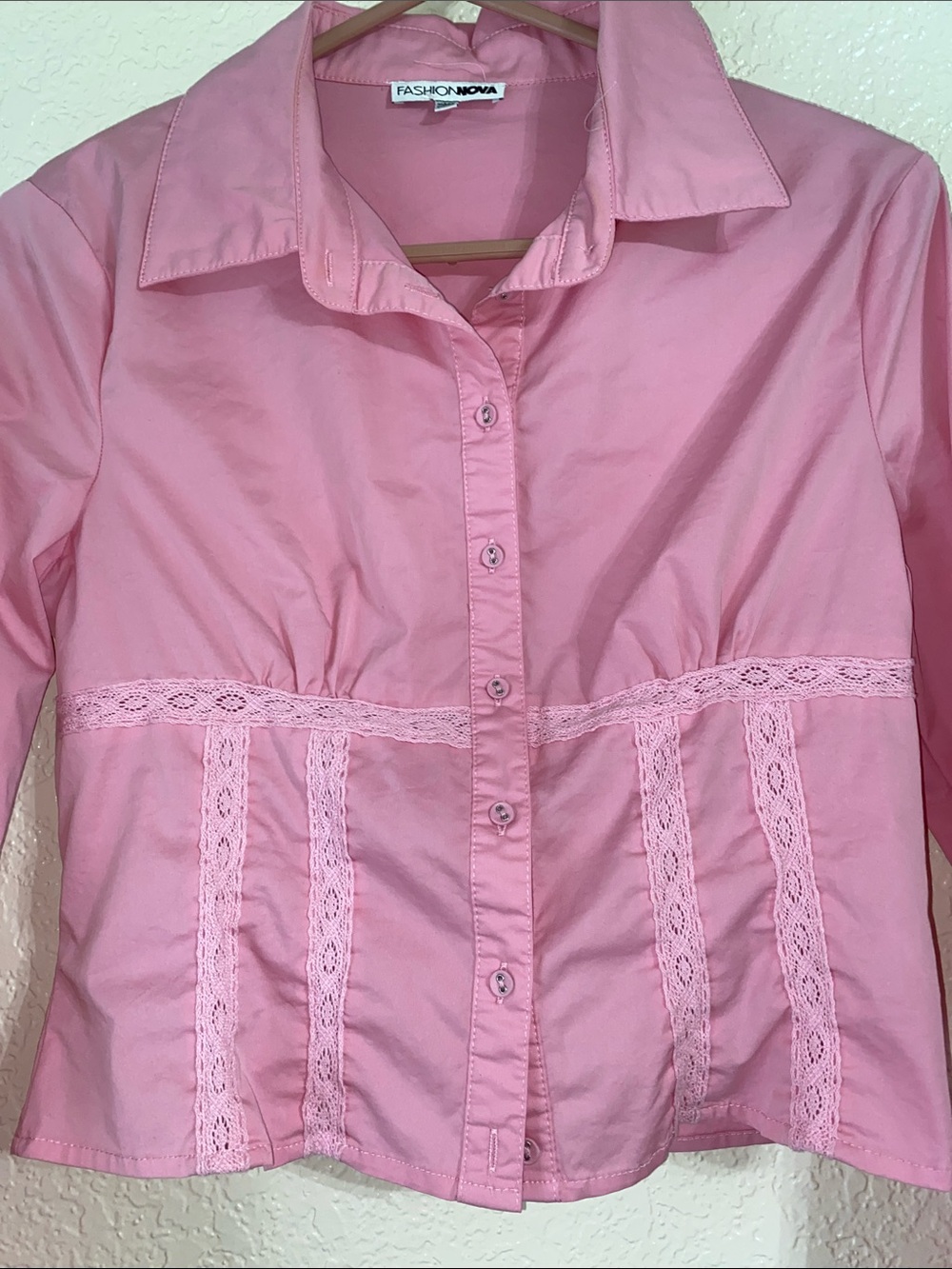 Pink button down top - Picture 4 of 5